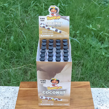 Charger l'image dans la galerie, Cônes pré-roulés Honeypuff aux saveurs de noix de coco avec embouts en bois, papier à rouler King Size et porte-cigarette en verre. Cônes à rouler à combustion lente.